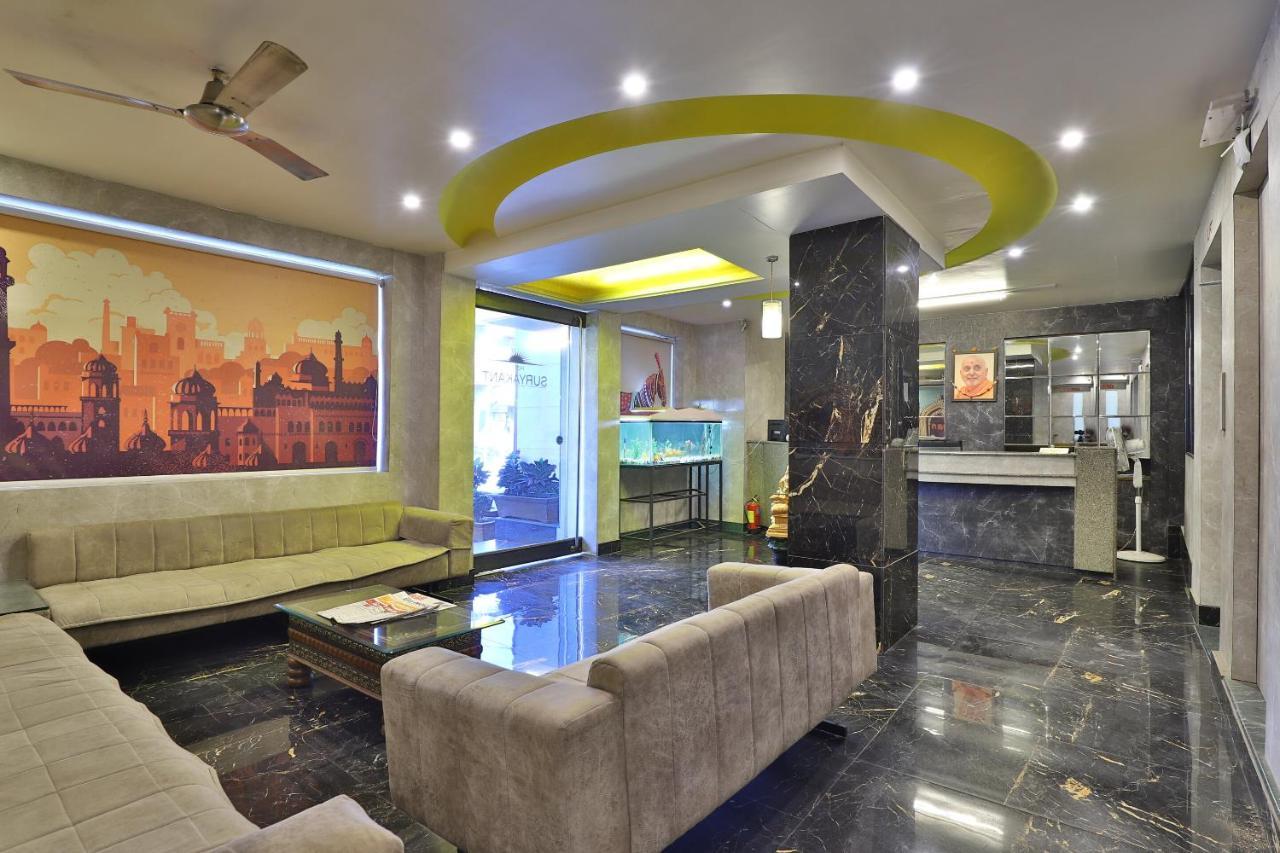 Oyo 23540 Hotel Suryakant Rajkot Exterior foto